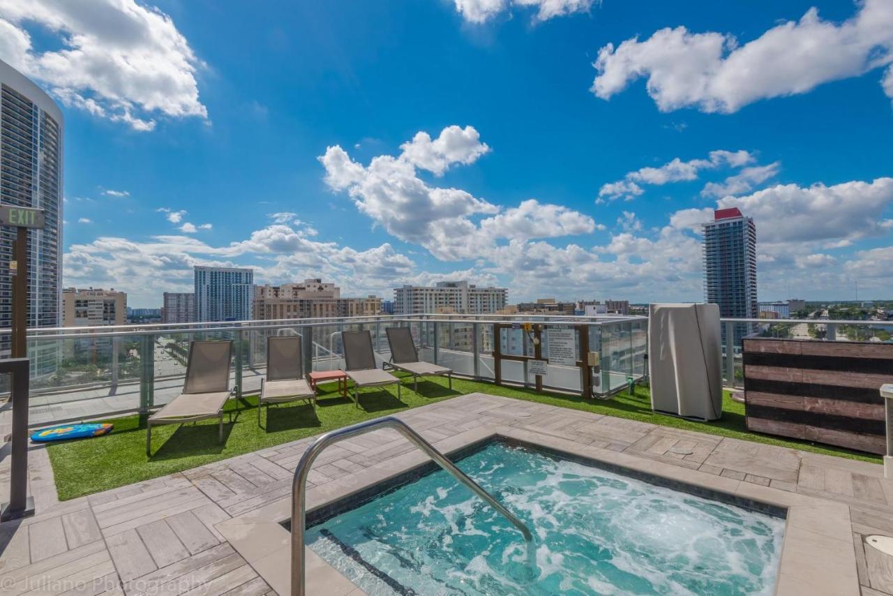 Ocean View 1 Bed On The Beach 19Th Floor Hollywood Халландейл-Бич Экстерьер фото